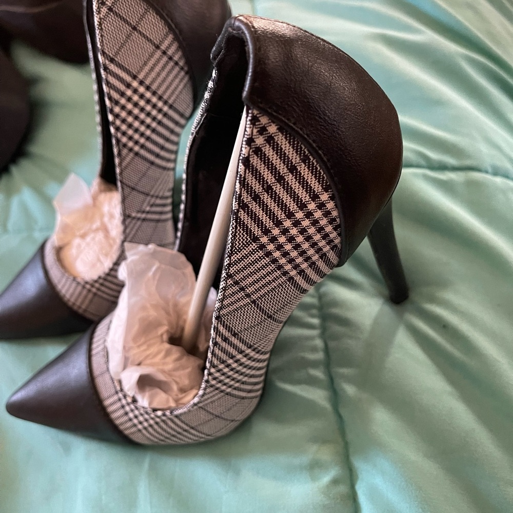 Shoe Republic LA Black and White Heels with Elegant Stiletto Design